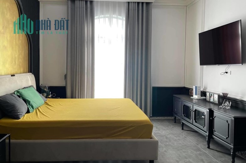 Bán Nhà Nguyễn Văn Cừ 42mv  -6 tầng .Thang máy
 200m bệnh viện Tâm Anh- vị trí đẹp
