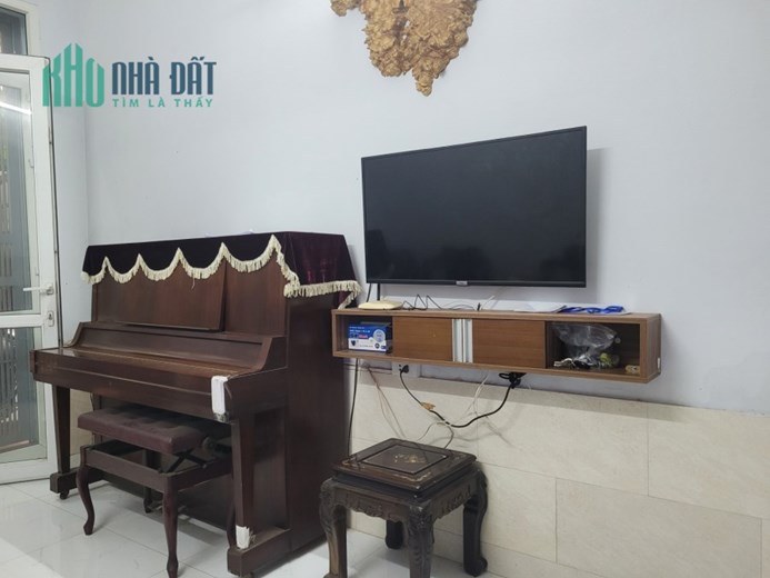 Bán gấp nhà phố VIP Võ Văn Dũng ôtô KD DT 42m  4Tg  MT 3,5m chỉ 8,9  tỷ LHCC.