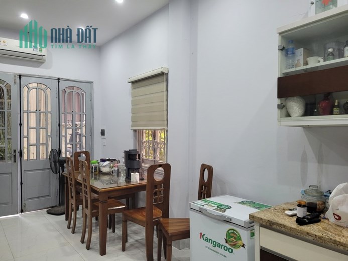 Bán gấp nhà phố VIP Võ Văn Dũng ôtô KD DT 42m  4Tg  MT 3,5m chỉ 8,9  tỷ LHCC.