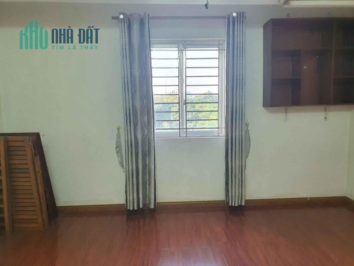 Phố Ngọc Thụy 55mv - 5 tầng 
1 phút sang phố,ngay cầu Long BIên,Chương Dương