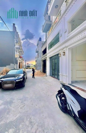 Bán nhà 1 trệt 1 lửng 2 lầu Phường Tân tiến thành phố Biên Hoà -Đồng Nai
(sau bvien 7B) cách BigC