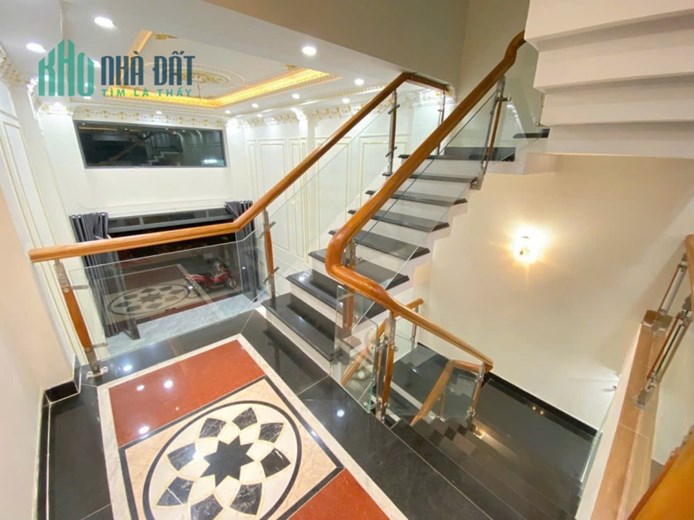 Bán nhà 1 trệt 1 lửng 2 lầu Phường Tân tiến thành phố Biên Hoà -Đồng Nai
(sau bvien 7B) cách BigC