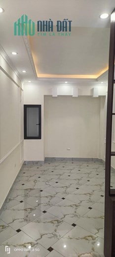 Bán nhà 5 tầng phố Trạm, full nội thất, Ô tô đỗ cửa
