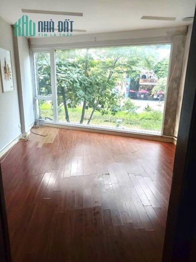 Chính Chủ Nhờ Cho Thuê Nhà Riêng KD mặt phố Hoàng Cầu, quận Đống Đa