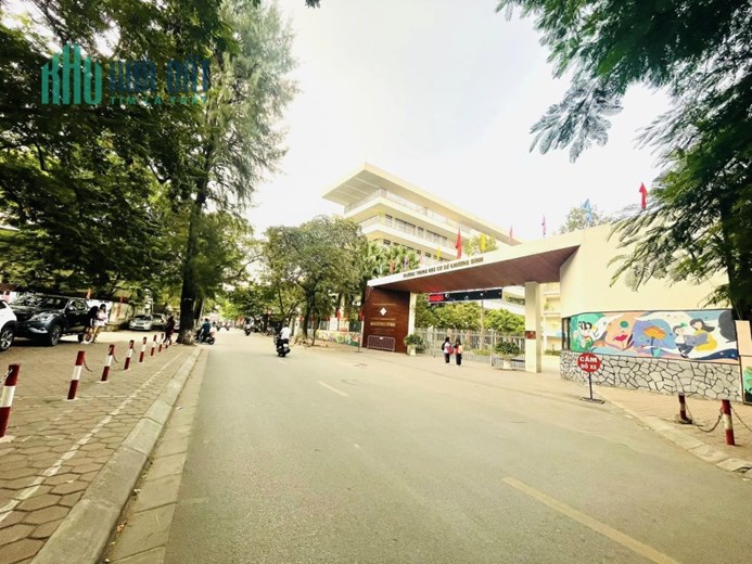 HIẾM, THANH XUÂN, Ô TÔ, FULL ĐỒ

36m x 5 tầng, mt 6,3m, giá 4,5 tỷ