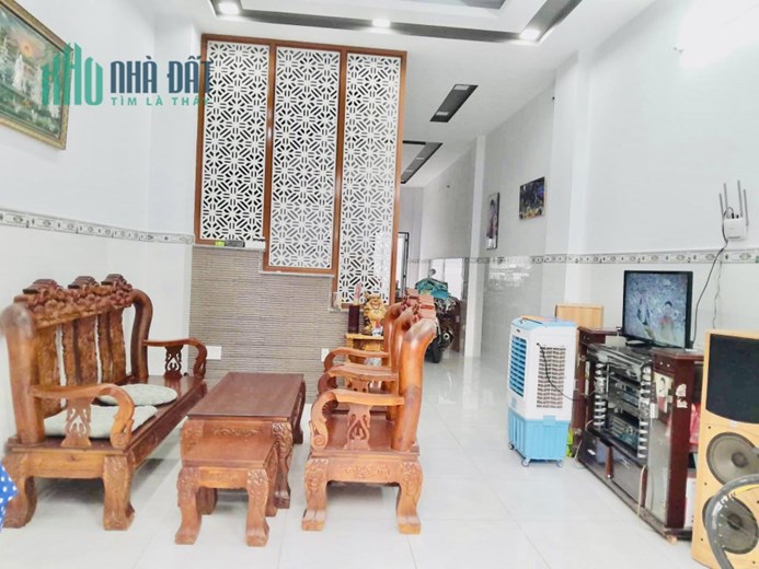 Nhà mặt tiền kinh doanh DT 4x18 giá chỉ có 4.95 tỷ Hiệp Thành Quận 12