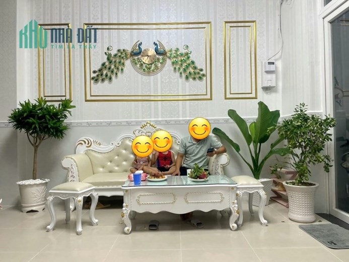 CHÍNH CHỦ BÁN NHÀ NGAY EMART, 56M2 1T2L 4PN, NGỘP 4 TỶ SỔ VUÔNG HOÀN CÔNG ĐỦ