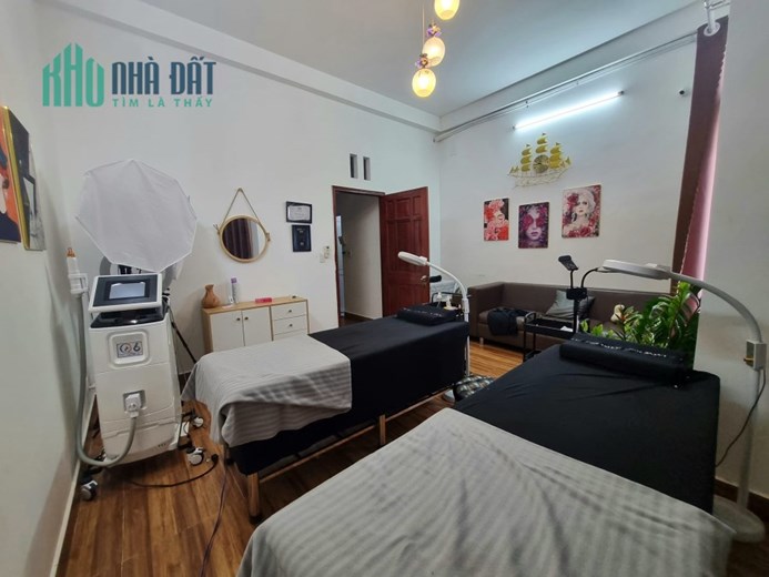 CHÍNH CHỦ BÁN NHÀ NGAY EMART, 56M2 1T2L 4PN, NGỘP 4 TỶ SỔ VUÔNG HOÀN CÔNG ĐỦ
