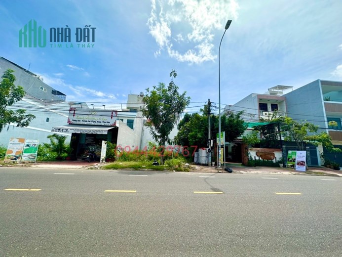 Sang 2 lô liền kề đường Phạm Hùng Khu TTTM Bắc Phan Thiết