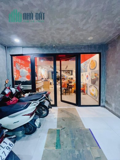 GẤP BÁN MẶT TIỀN KINH DOANH VĨNH HỘI, P4, Q4. RỘNG 10M BỀ THẾ, 4 TẦNG, GIẢM 5 TỶ TL