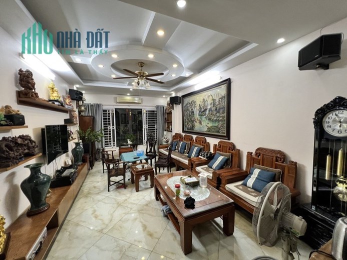Bán nhà phân lô Nguyễn Phúc Lai Đống Đa 45m 5 tầng 2 thoáng ngõ thông kinh doanh 11 tỷ lh 0975124520