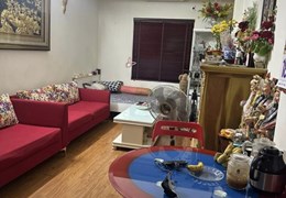 Chính chủ bán gấp Tập thể Thọ Lão giá 2.3 tỷ, 70m2. tầng thấp, sổ đỏ.