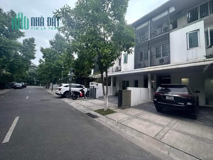 KHÔNG GIAN XANH - SỐNG ĐẲNG CẤP - PARKCITY - 120M NHỈNH 20 TỶ