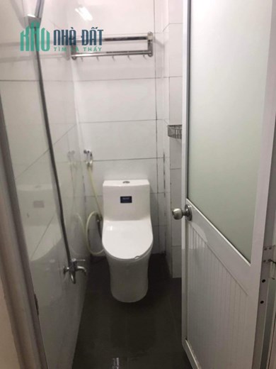 Bán nhà 4x17m Dương Đức Hiền, Tân Phú 71m2 xe tải tận nhà giá 4,9 tỷ