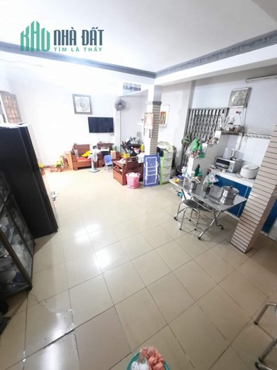 NHÀ NGANG BỀ THẾ 8M - 2 MẶT HẺM THÔNG THOÁNG NGAY TRƯỜNG CÁN BỘ - 1 CĂN RA MẶT TIỀN ĐƯỜNG .