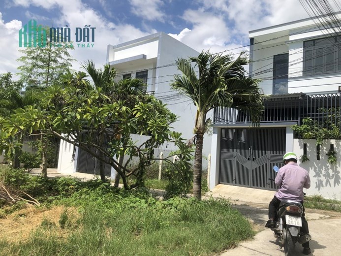 Bán lô góc 2 mặt tiền ngay đường Thông Tin Diên An - Diên Khánh lh 0985451850