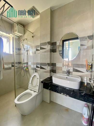 Bán HOMASTAY View Biển Quận Sơn Trà Đà Nẵng 4 Tầng 10 Phòng Giá Chỉ 10 Tỷ