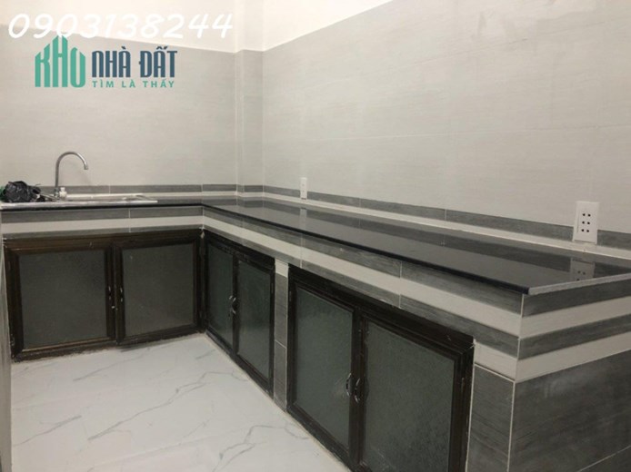 Nhà bán Q10, khu dân trí cao,4 tầng nở hậu tài lộc, giá tốt.