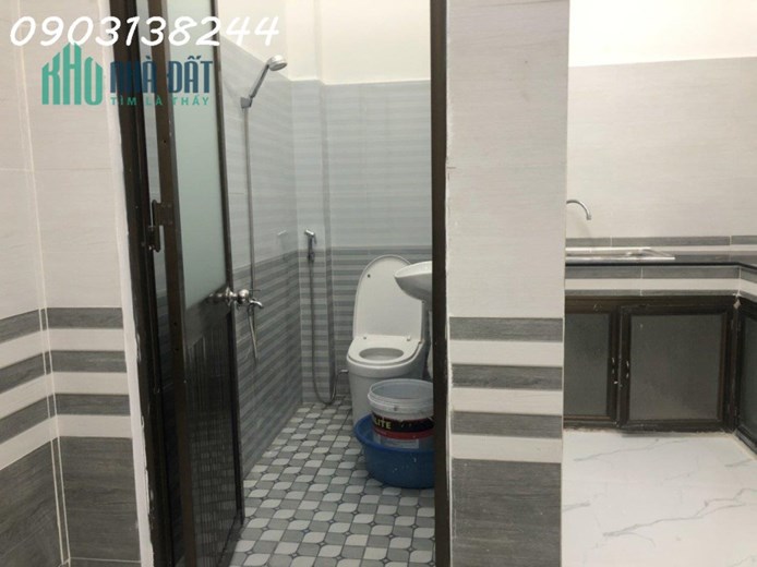Nhà bán Q10, khu dân trí cao,4 tầng nở hậu tài lộc, giá tốt.