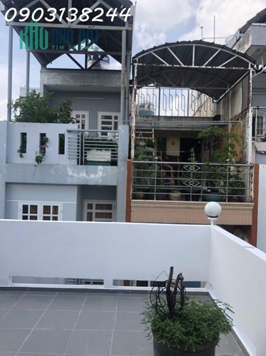 Nhà bán Q10, khu dân trí cao,4 tầng nở hậu tài lộc, giá tốt.