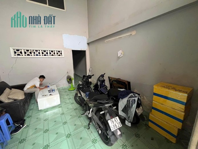 Bán nhà  Huỳnh Tấn Phát, Thị Trấn Nhà Bè, 52m2, chỉ còn 3.x tỷ.