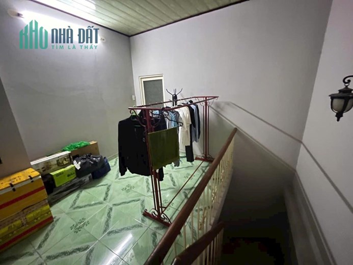 Bán nhà  Huỳnh Tấn Phát, Thị Trấn Nhà Bè, 52m2, chỉ còn 3.x tỷ.