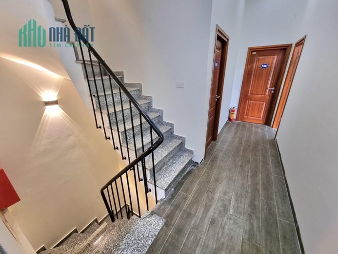 Tin Hiếm - bán đất tặng nhà 3 tầng 100m2 chỉ 6.55 tỷ HOa Bằng Cầu Giấy phù hợp xây ccmn - phân lô