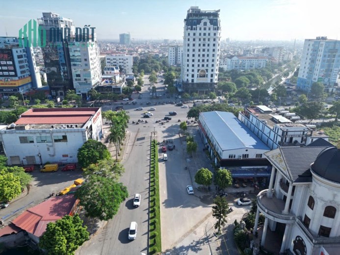 Bán lô góc  đất diện tích 613 M mặt đường tuyến 2 Lê Hồng Phong Ngô Quyền