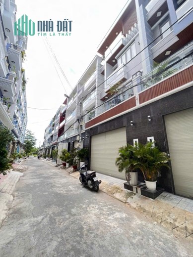 Bán nhà 4 tầng mặt tiền 8m Đào Tông Nguyên Nhà Bè, 6m x 14m, chỉ 6.x tỷ.