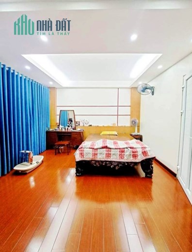 RẺ, ĐẸP nhà dân xây, lô góc, Hồ Tùng Mậu Cầu Giấy 40m5t giá 5.3 tỷ, về ở ngay
