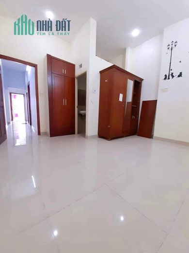 Nhà Đẹp, Diện Tích Lớn - Thống Nhất - 94m2, Ngang 4.3m - giá 5.8 tỷ