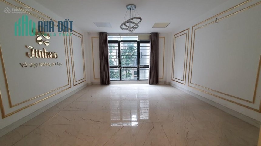 Cho thuê mặt bằng kinh doanh và sàn (70m2, 40m2) văn phòng tại Nguyễn Khang