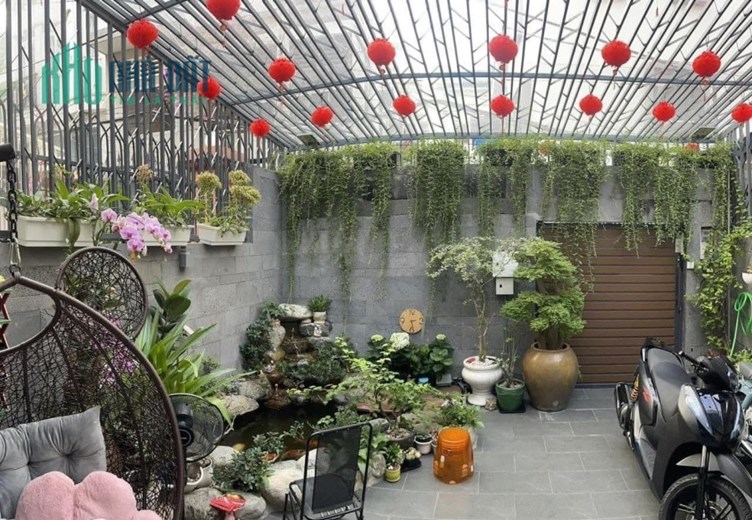 KHU VÍP PHAN XÍCH LONG .120M2 .XE HƠI NGỦ TRONG NHÀ . NGANG HIẾM 6M .