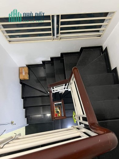 BÁN NHÀ - P.8 - Q.6 - SÁT MẶT TIỀN - LÔ GÓC 2 MẶT HXH - CHỦ TỰ XÂY - 43M2 - 6,2 TỶ