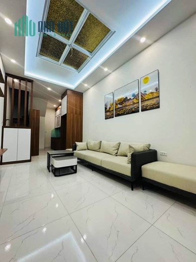 Nhanh còn kịp nhà ngõ 5 Hoàng Quốc Việt, full nội thất, ở luôn, kinh doanh 5.65 tỷ
