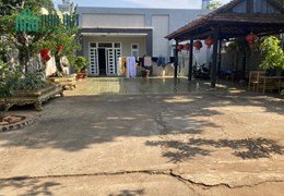 Chính chủ cần bán 1 căn nhà và 1 khu nghĩ dưỡng tại trung tâm thị xã Bình Long, Bình Phước