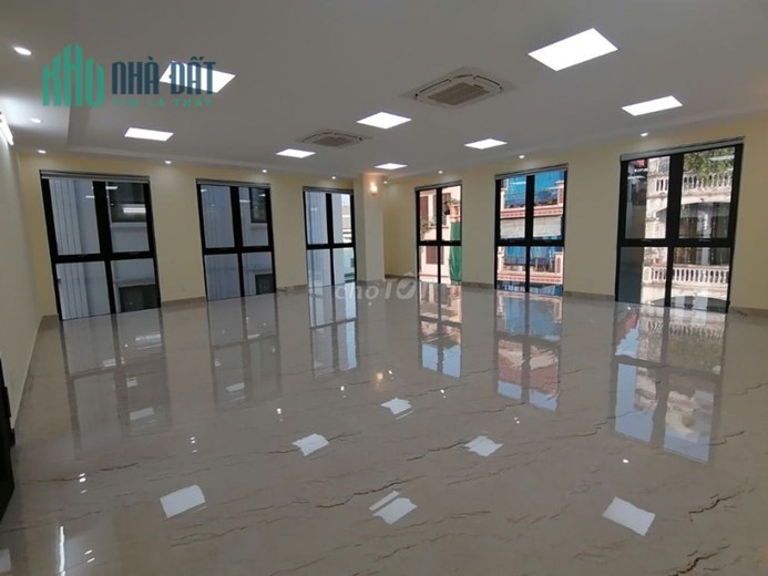 Chính chủ cho thuê nhà căn góc Mới 102m2x 5T, Kinh Doanh, VP, Định Công- 23 Tr