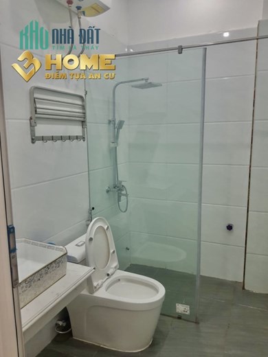 VC151. CHO THUÊ NHÀ MẶT NGÕ VĂN CAO / HOUSE FOR RENT IN VAN CAO