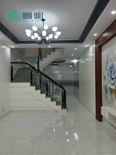 Bán nhà Nguyễn Văn Hới, 45m 4 tầng ngõ nông rộng GIÁ 3 tỉ đẹp như mới