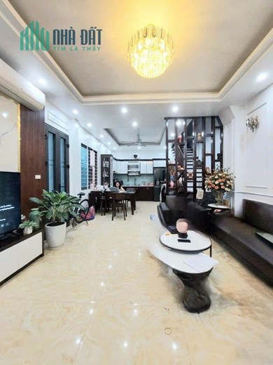 Cực hiếm XUÂN LA Tây Hồ.Ô TÔ vào nhà.Hai mặt thoáng.60m.11.8 tỷ
