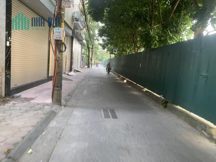Bán nhà Thạch Bàn Long Biên . 55M x 6T. Gara Ô Tô , Thang Máy , Ngõ Thông . Giá 6.3 Tỷ
