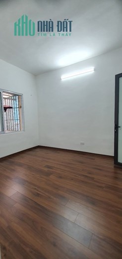 Bán nhà TT Thông Tấn Xã, Dtsd 75m, nhà 3 ngủ giá 2.25 tỷ