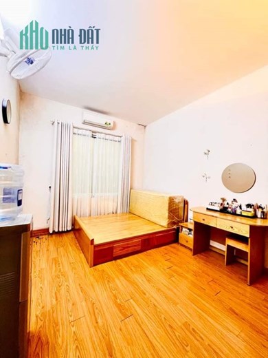 BÁN NHÀ RIÊNG QUẬN HOÀN KIẾM DT:44M2 SỔ ĐỎ 5 TẦNG 3 NGỦ MT: 3.6M GIÁ:4.05 TỶ KHU BẠCH ĐẰNG - CHƯƠNG