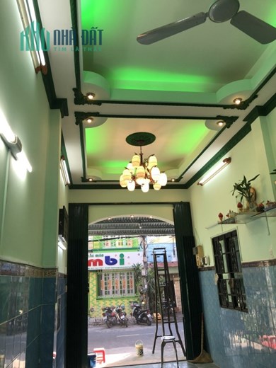 Cho thuê MTKD 12M Ngay Nguyễn Sơn quận Tân  Phú 4 x 18- 3T BTCT -15 triệu