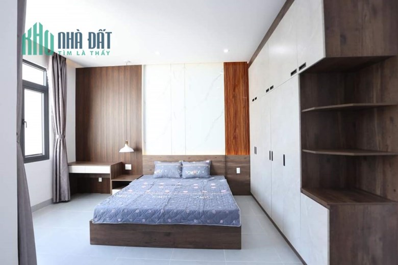 Bán nhà 3 tầng 3 mê đường Trần Kim Xuyến - Phường Hòa Xuân, Quận Cẩm L