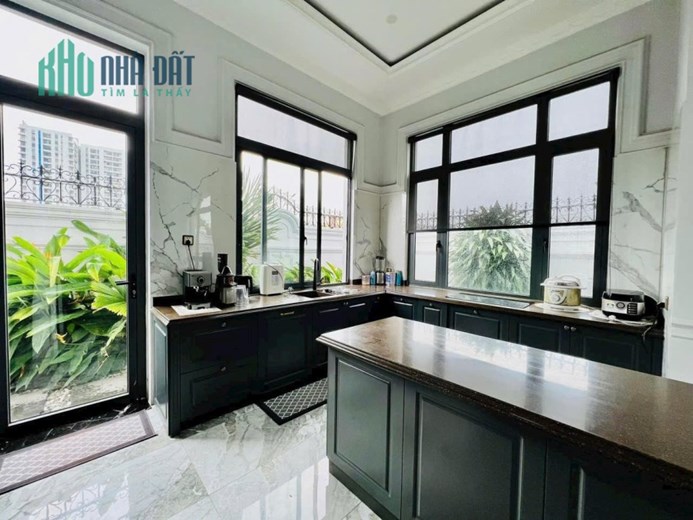 Hàng hiếm biệt thự Him Lam, P2, TB 8x16m, 4 lầu giá giảm chỉ còn 42 tỷ