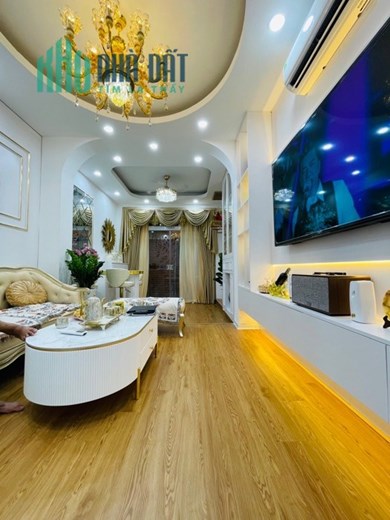 GẦN PHỐ, NHÀ ĐẸP TẶNG FULL NỘI THẤT 30M2, 5T, 4.85 TỶ -  THÁI THỊNH 1 - ĐỐNG ĐA - HN.
