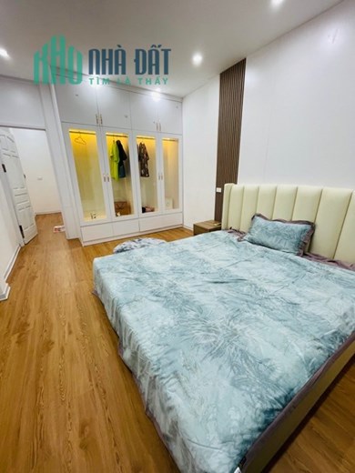 GẦN PHỐ, NHÀ ĐẸP TẶNG FULL NỘI THẤT 30M2, 5T, 4.85 TỶ -  THÁI THỊNH 1 - ĐỐNG ĐA - HN.