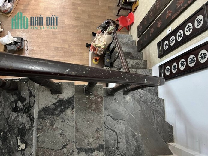 GẦN PHỐ, NGÕ RỘNG, 2 MẶT THOÁNG – Nhà 3 tầng Ngô Thì Nhậm 26m2 MT4m 6.5 tỷ