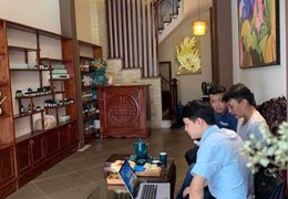 Chính Chủ Nhờ Cho Thuê Tòa Nhà Thoáng Đãng mặt phố Lê Duẩn, quận Đống Đa
